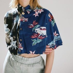 Urban outfitters recycled Hawaiian cropped shirt